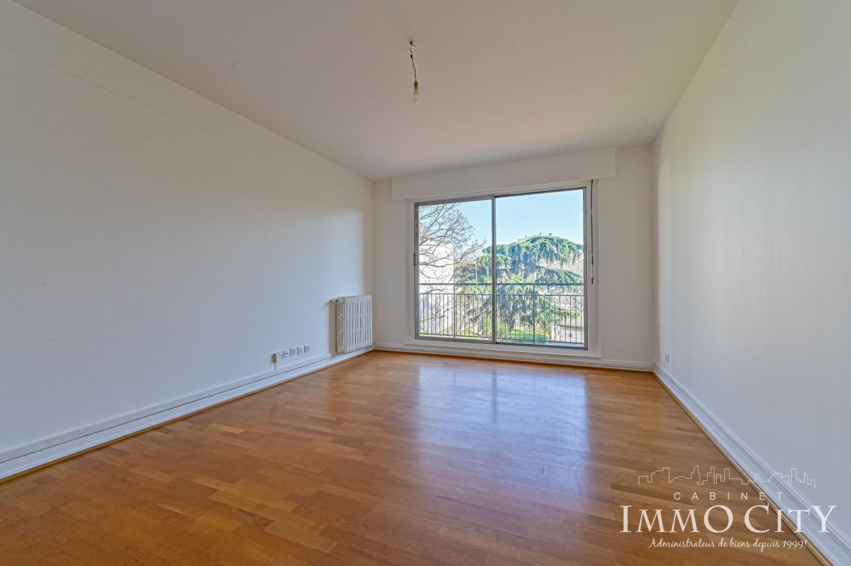 Location Appartement  3 pièces - 67m² 92100 Boulogne-billancourt