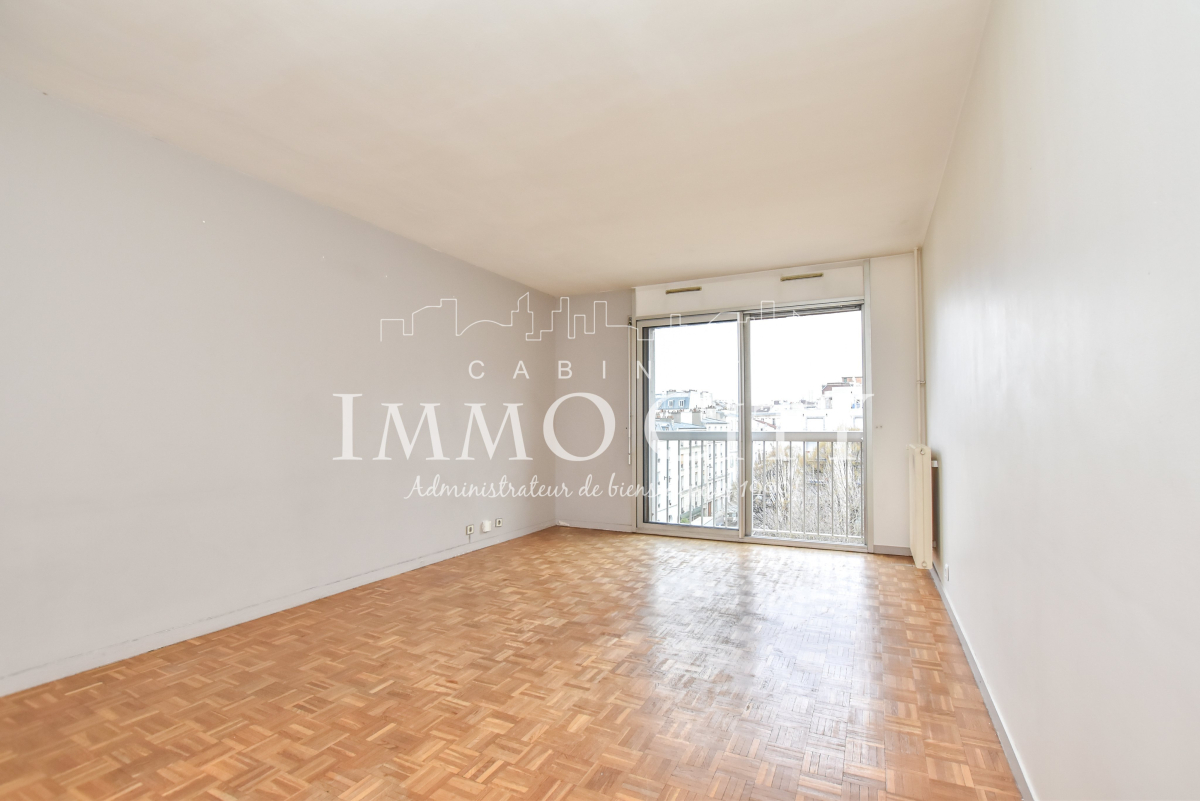 Location Appartement  2 pièces - 58.5m² 75010 Paris