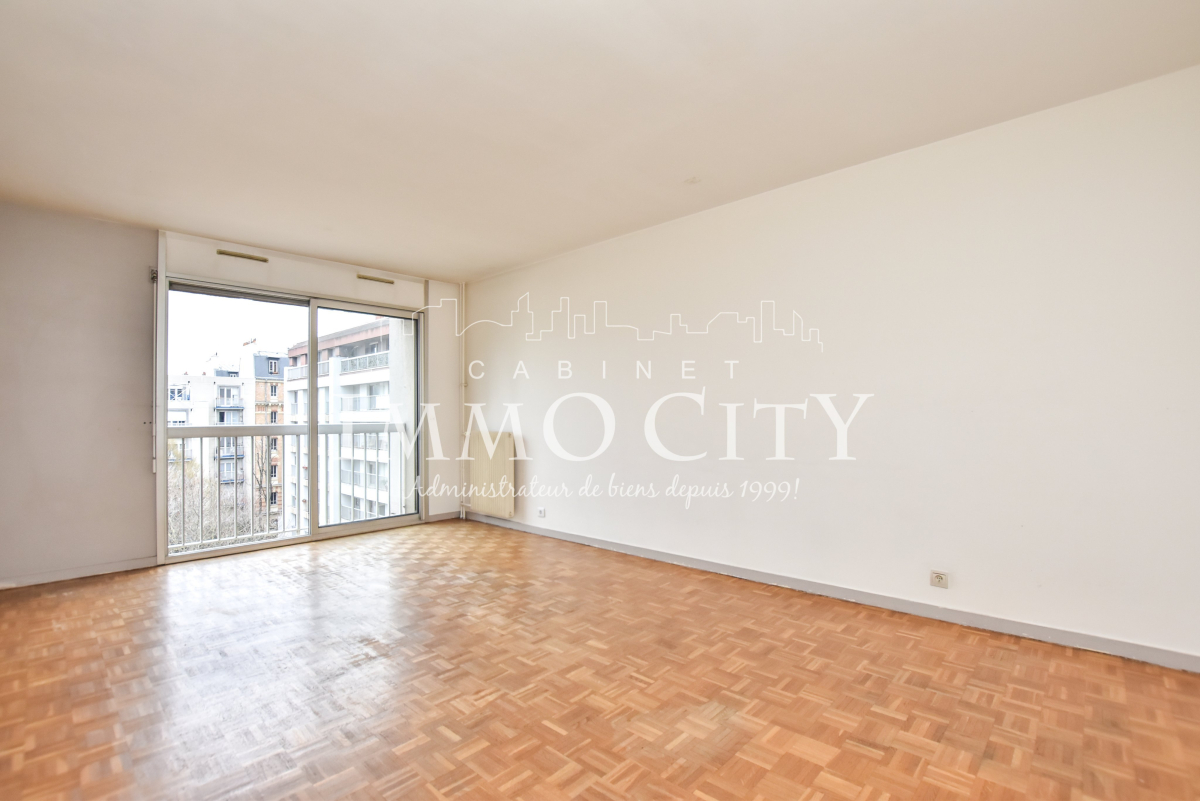 Location Appartement  2 pièces - 58.5m² 75010 Paris