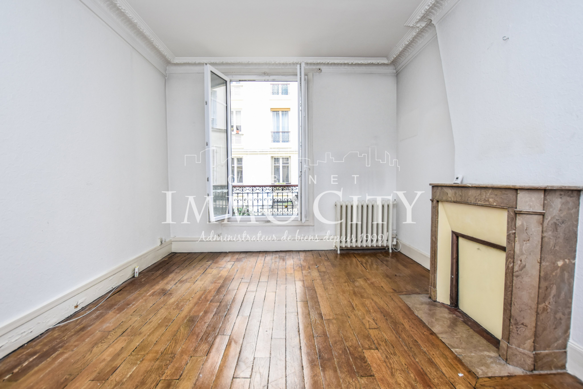 Location Appartement  2 pièces - 44m² 75017 Paris