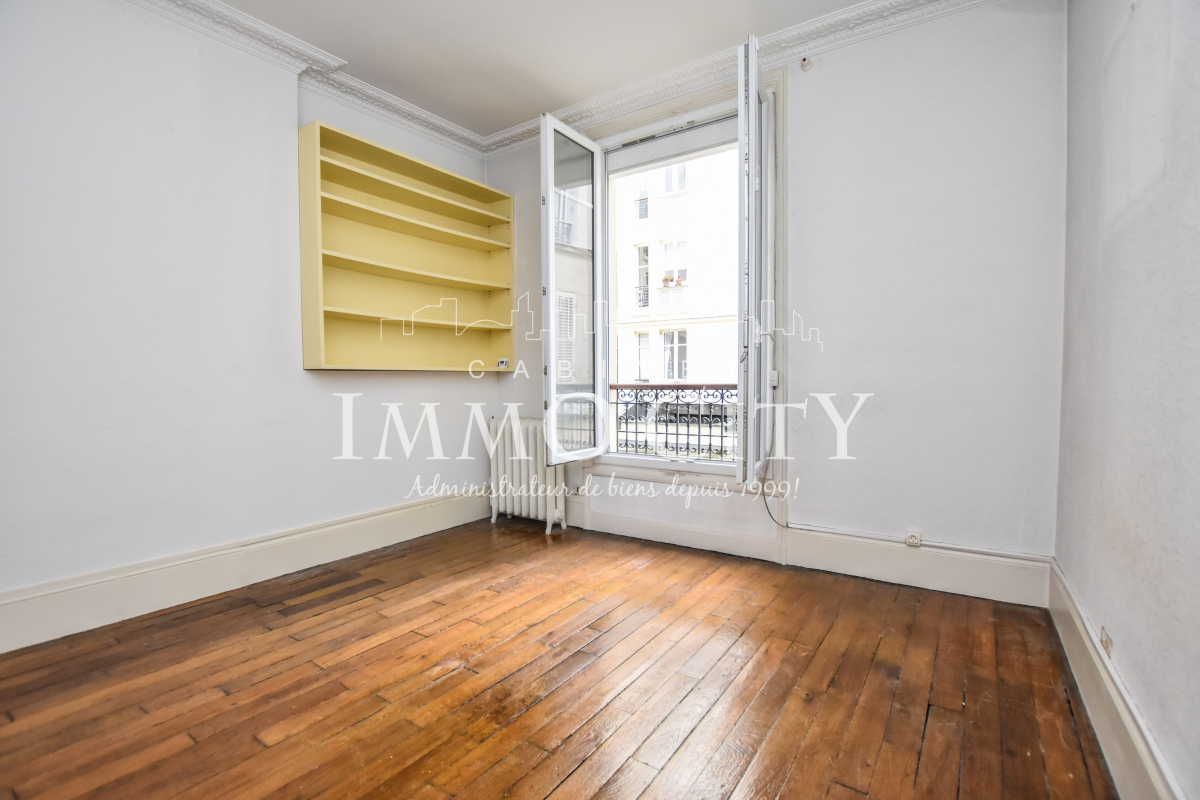 Location Appartement  2 pièces - 44m² 75017 Paris