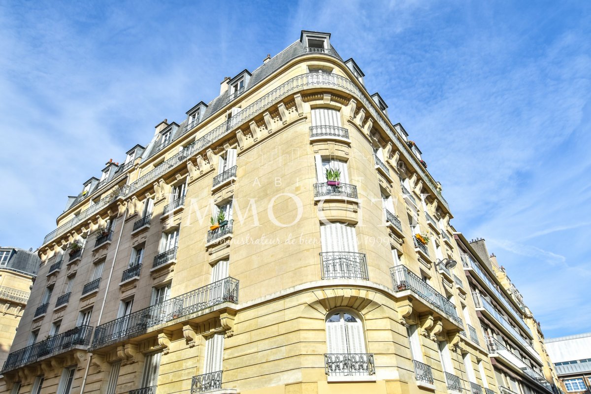 Location Appartement  3 pièces - 48.44m² 75015 Paris