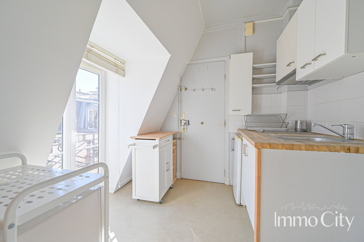 Location Appartement meublé 1 pièce (studio) - 17.1m² 75010 Paris