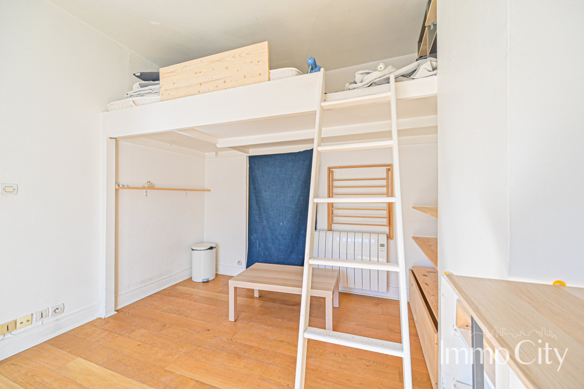Location Appartement meublé 1 pièce (studio) - 17.1m² 75010 Paris