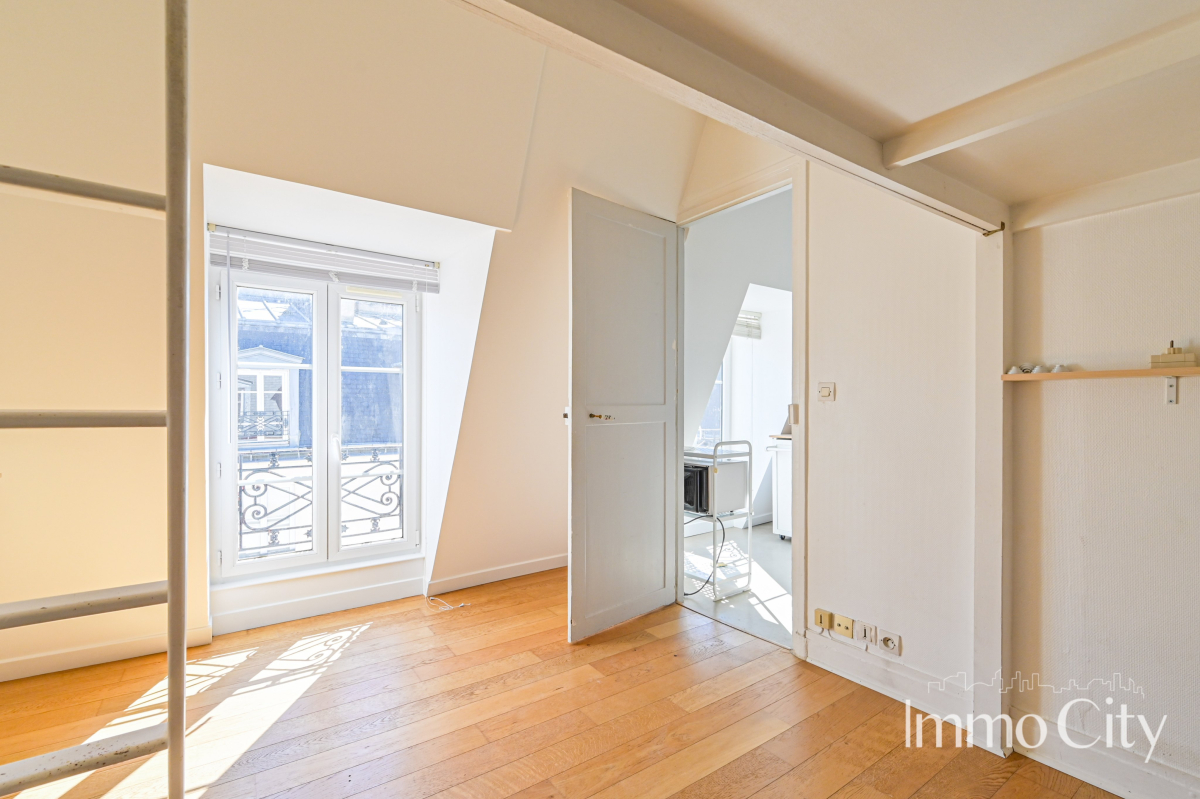 Location Appartement meublé 1 pièce (studio) - 17.1m² 75010 Paris