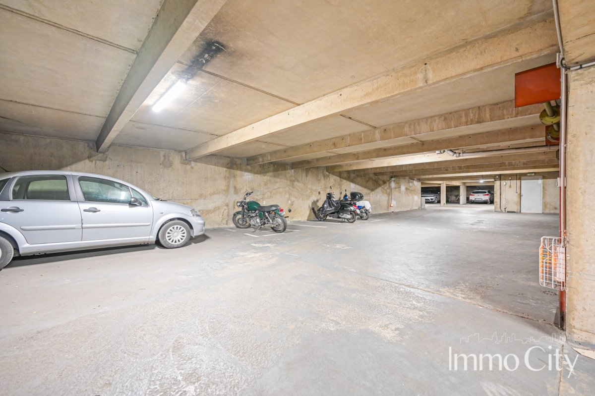 Vente Parking  - 11.66m² 75011 Paris