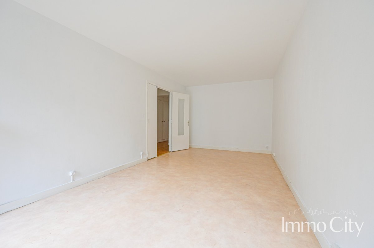 Location Appartement  3 pièces - 61.92m² 75020 Paris