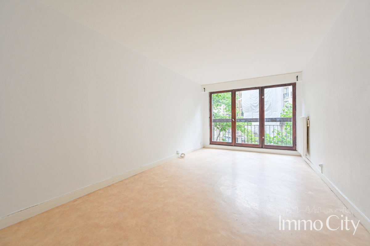 Location Appartement  3 pièces - 61.92m² 75020 Paris