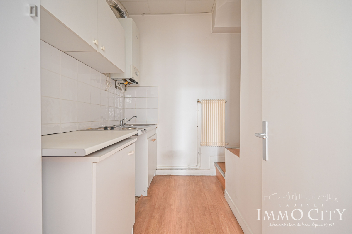 Location Bureau  3 pièces - 55.1m² 75009 Paris
