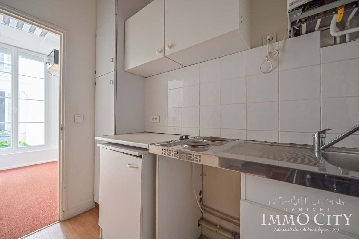 Location Bureau  3 pièces - 55.1m² 75009 Paris