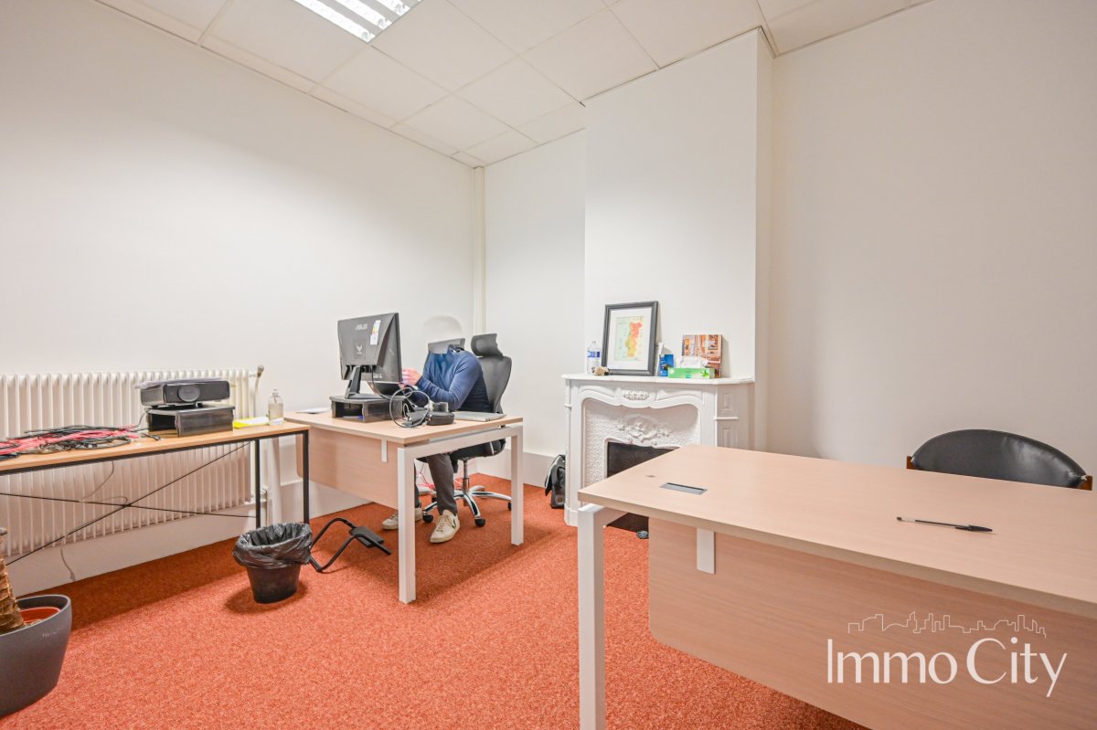 Location Bureau  3 pièces - 55.1m² 75009 Paris