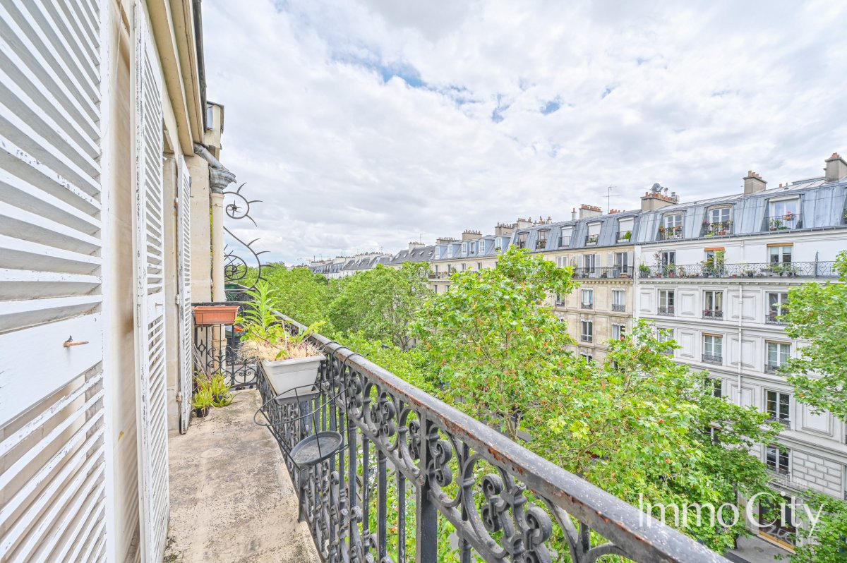 Location Appartement  2 pièces - 49.3m² 75011 Paris