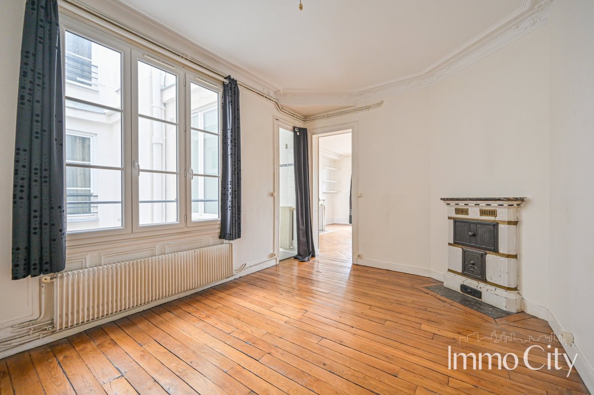 Location Appartement  2 pièces - 49.3m² 75011 Paris