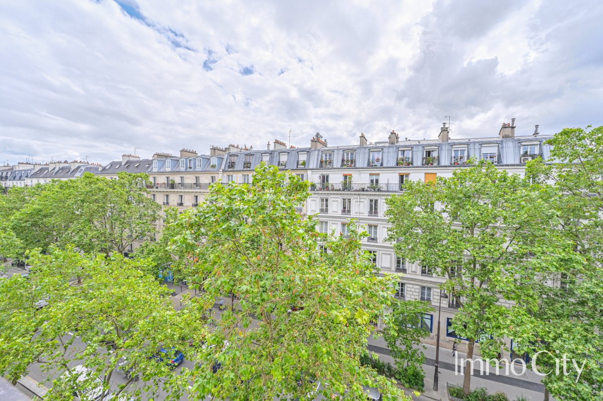 Location Appartement  2 pièces - 49.3m² 75011 Paris