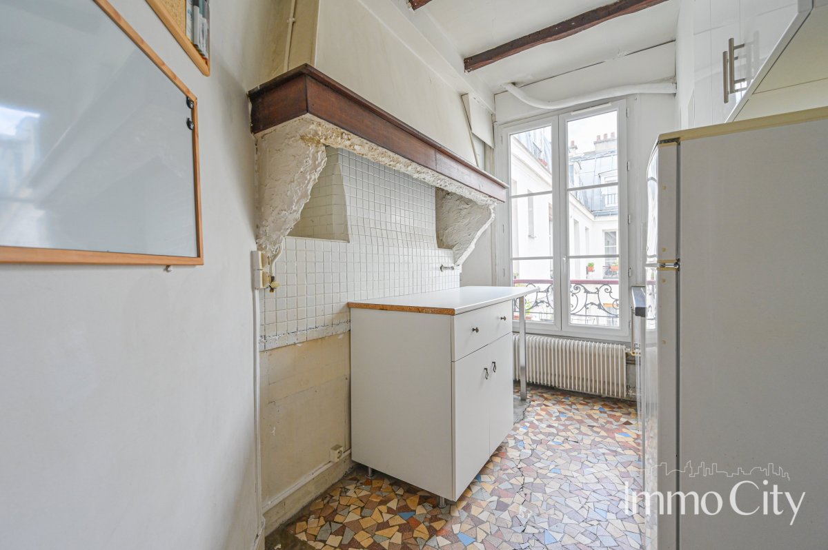 Location Appartement  2 pièces - 49.3m² 75011 Paris