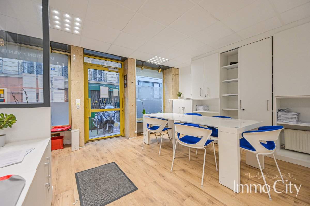 Location Bureau  6 pièces - 102m² 75009 Paris