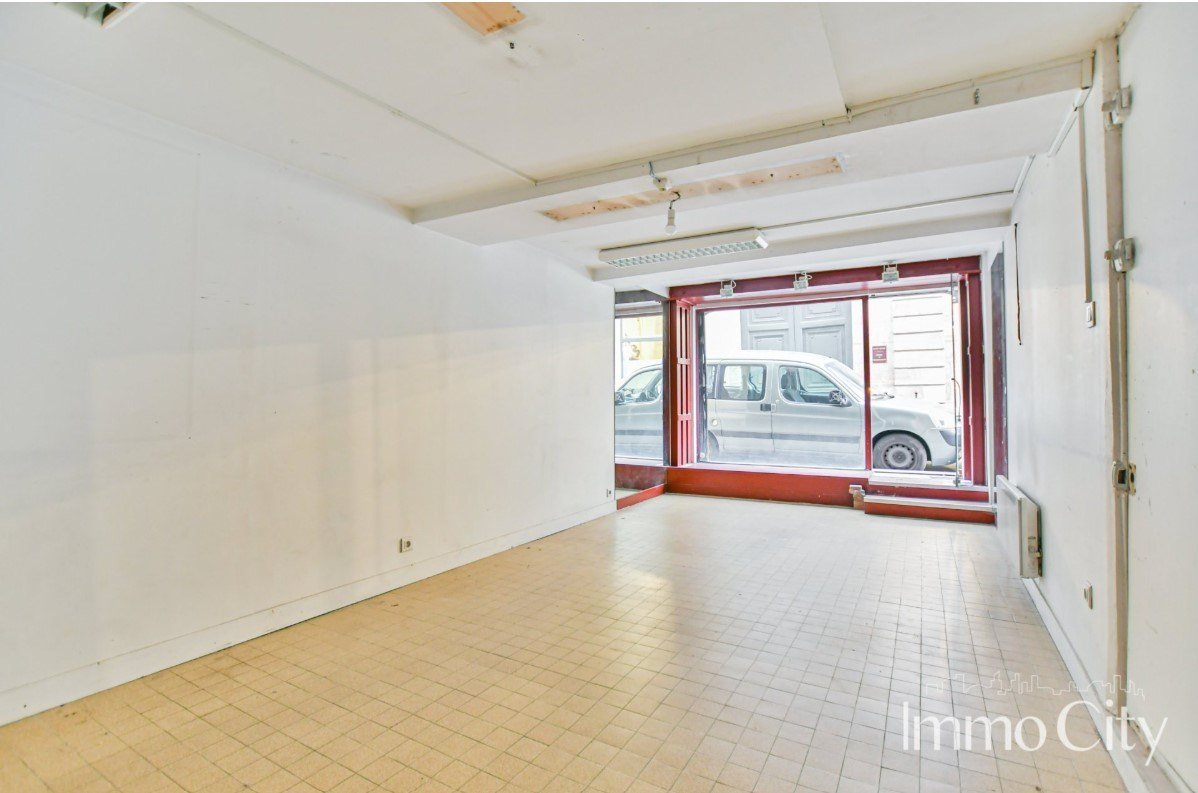 Location Boutique  1 pièce (studio) - 24.5m² 75003 Paris