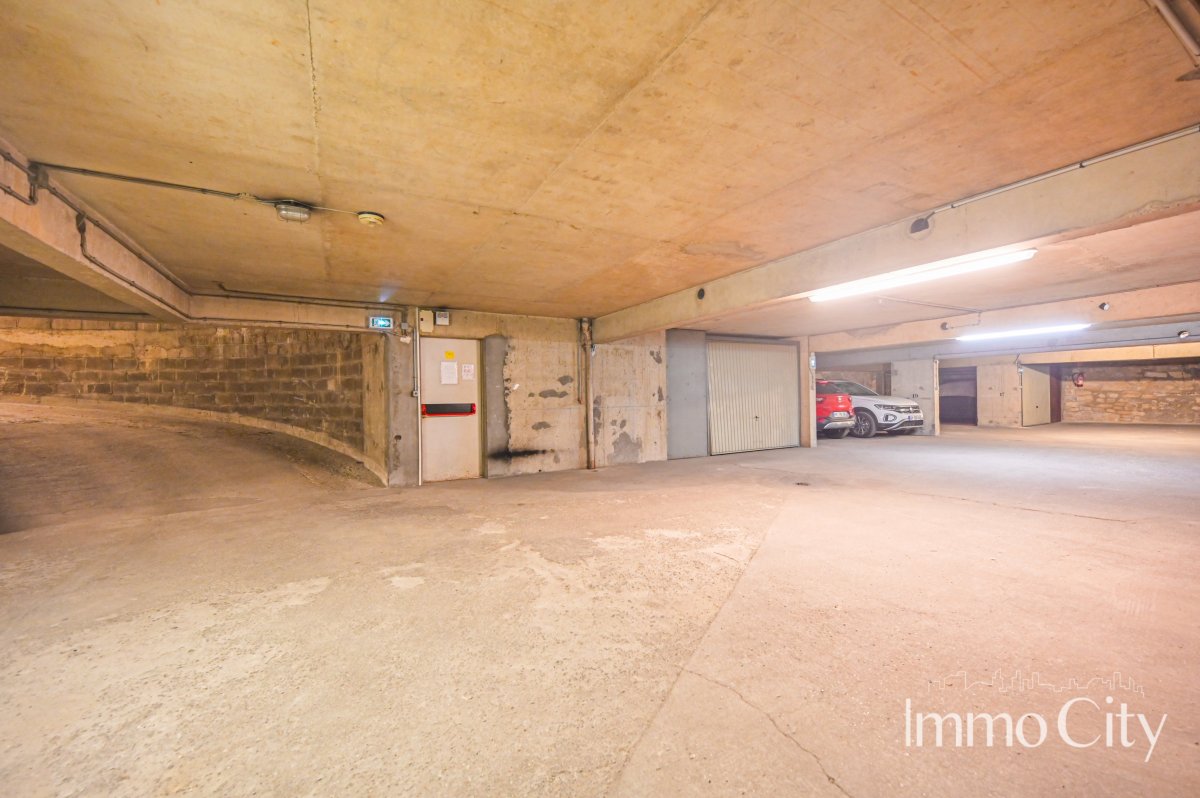 Location Parking  - 11.17m² 75009 Paris 9