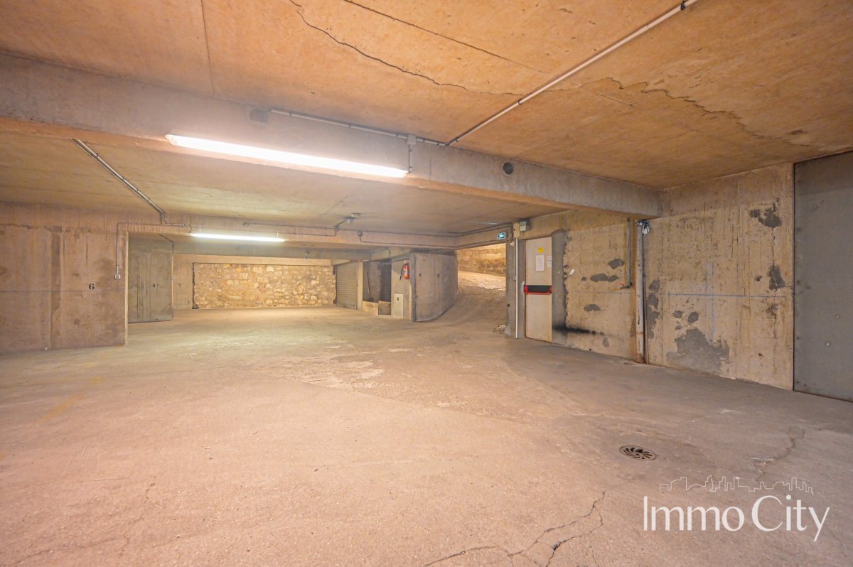 Location Parking  - 11.17m² 75009 Paris 9