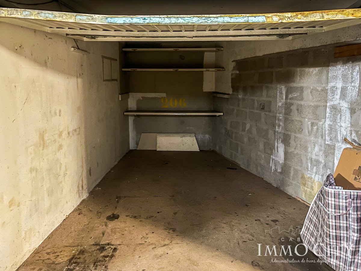 Vente Box  - 12m² 75020 Paris