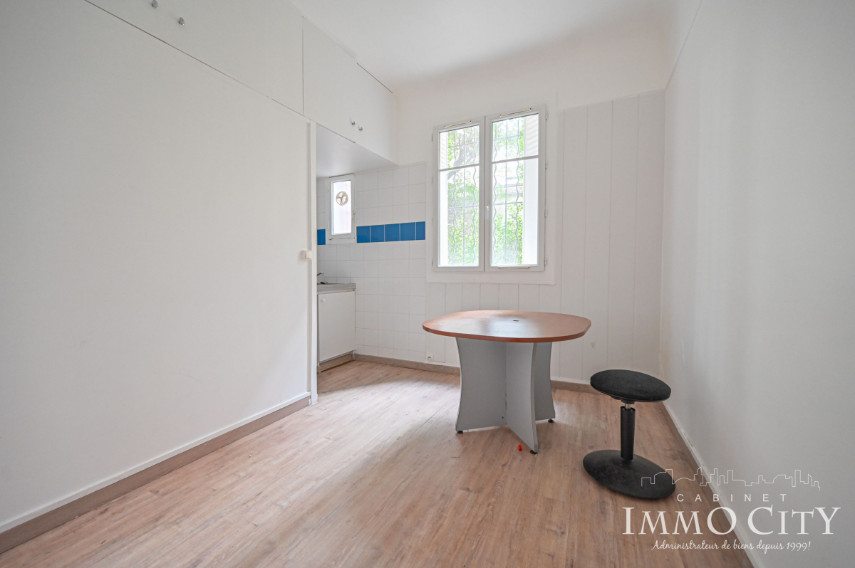Location Local commercial  2 pièces - 34m² 92110 Clichy