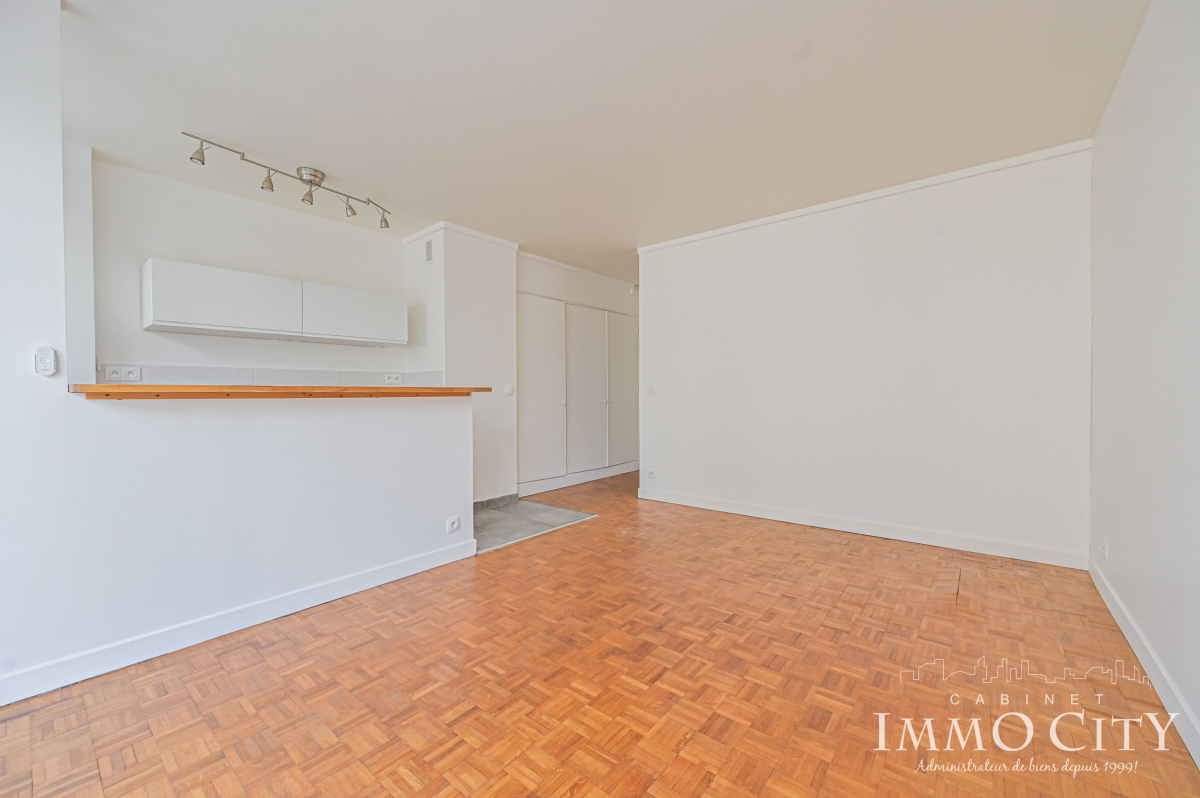 Location Appartement  1 pièce (studio) - 26.64m² 75015 Paris