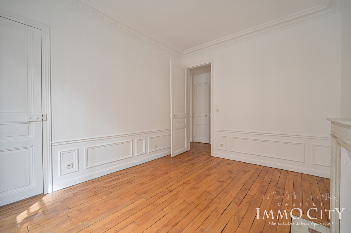 Location Appartement  3 pièces - 44.6m² 75011 Paris 11