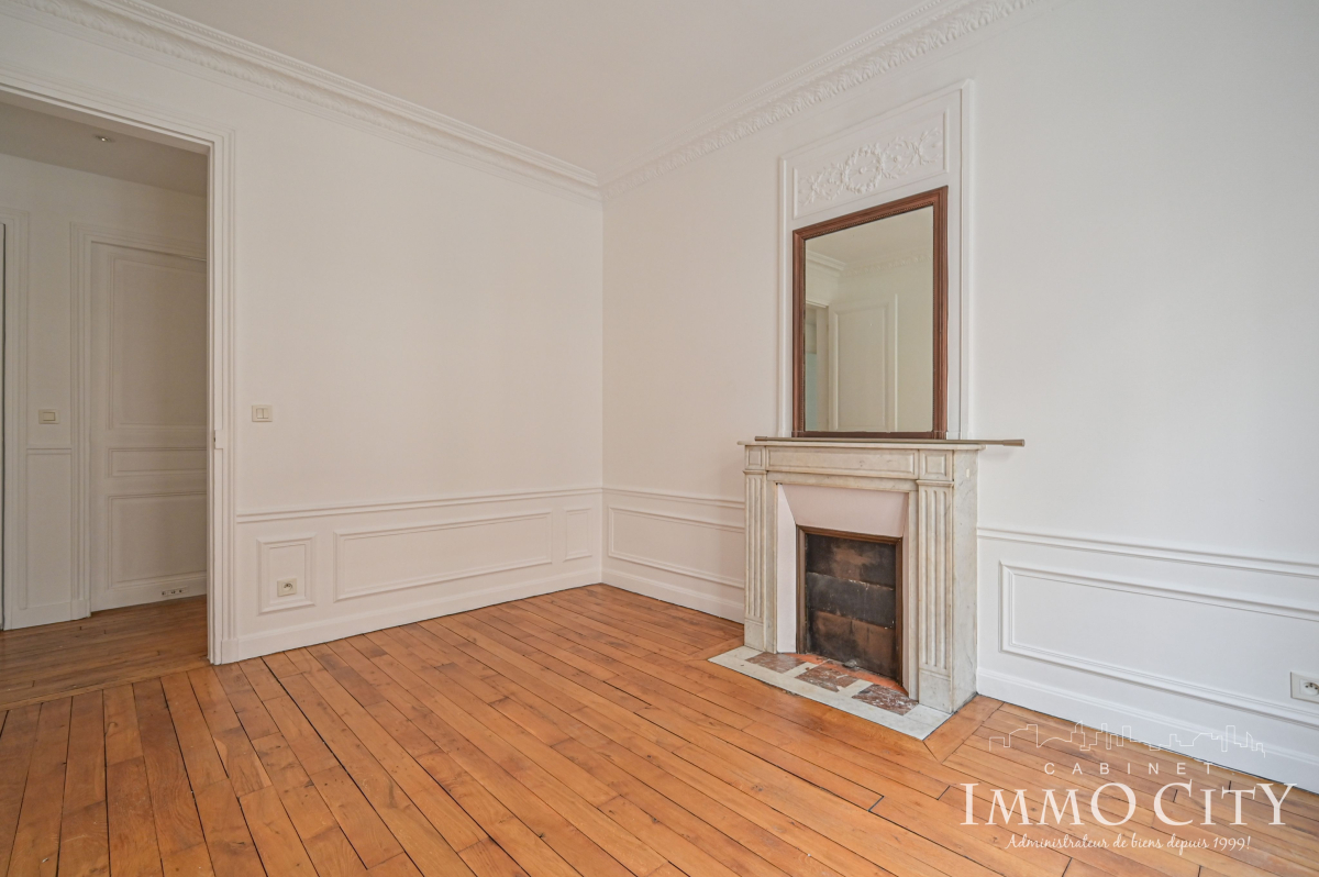 Location Appartement  3 pièces - 44.6m² 75011 Paris 11