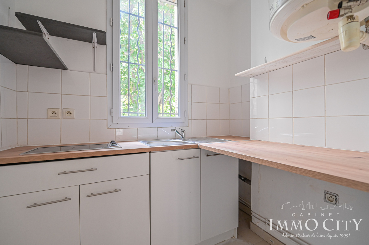 Location Appartement  3 pièces - 44.6m² 75011 Paris 11