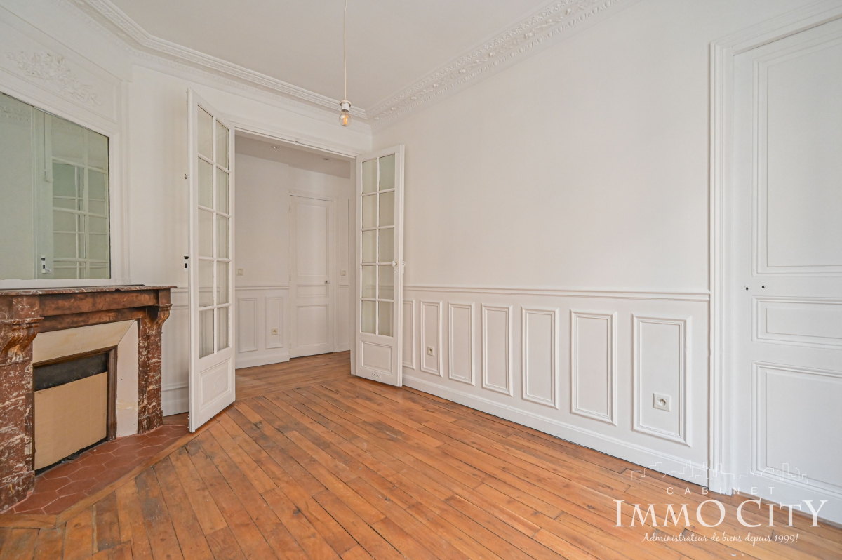 Location Appartement  3 pièces - 44.6m² 75011 Paris 11