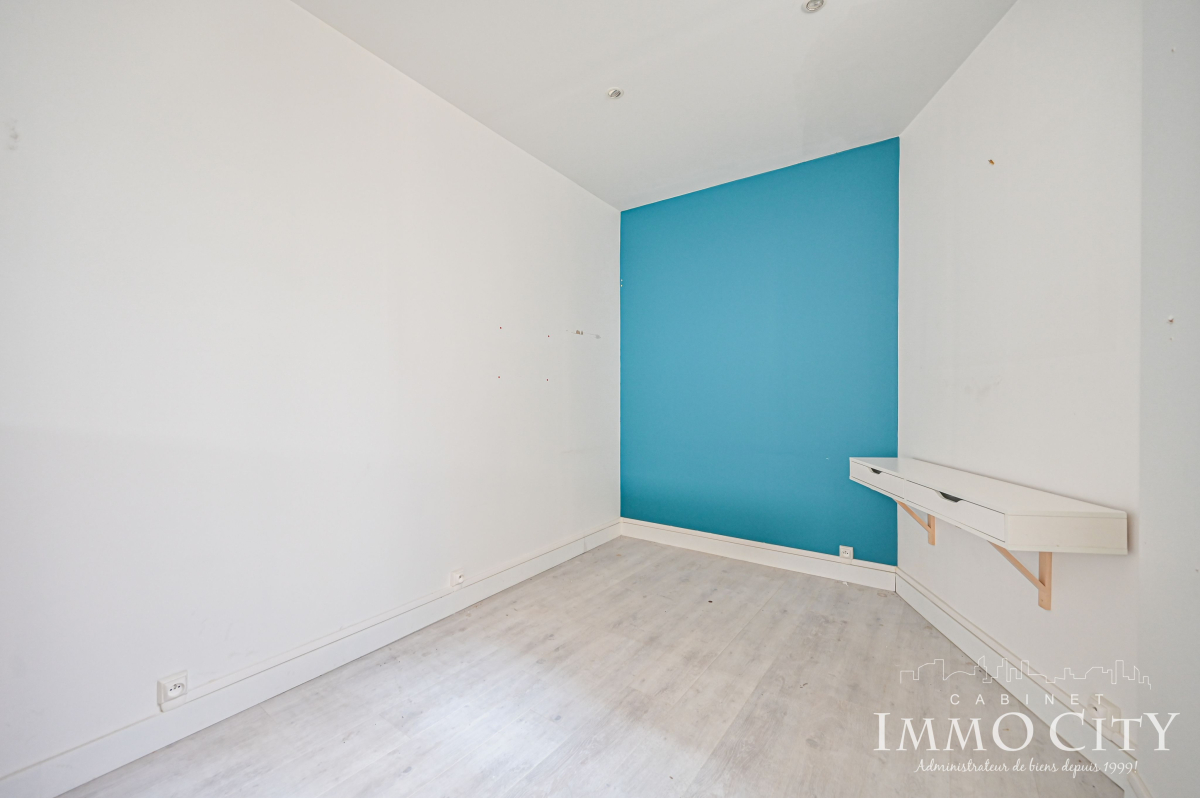 Location Local commercial  1 pièce (studio) - 35m² 75017 Paris