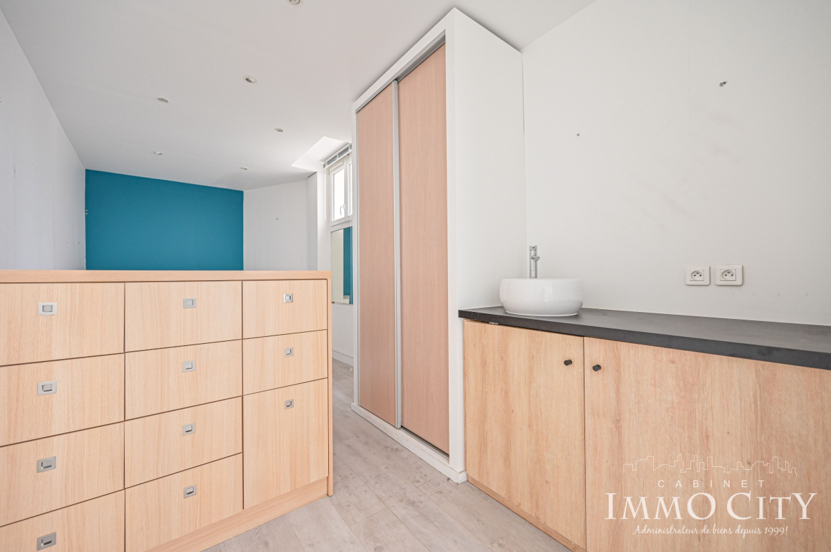 Location Local commercial  1 pièce (studio) - 35m² 75017 Paris