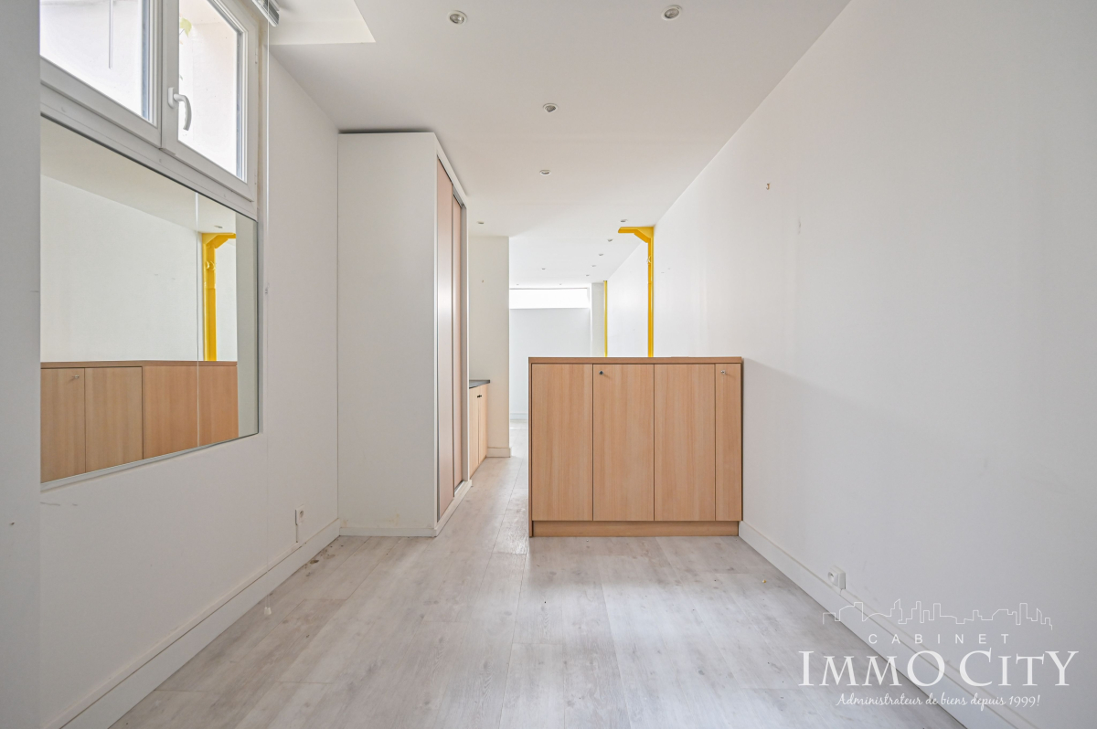 Location Local commercial  1 pièce (studio) - 35m² 75017 Paris