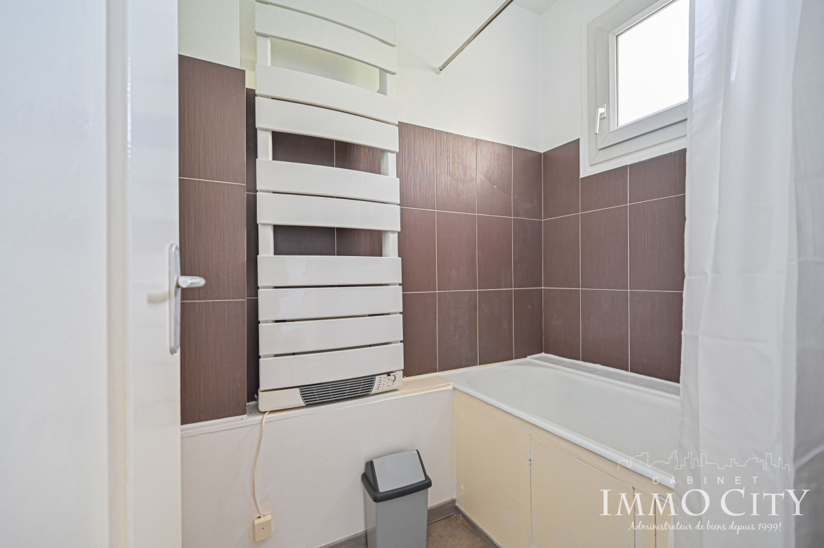 Location Appartement meublé 2 pièces - 35.66m² 92240 Malakoff