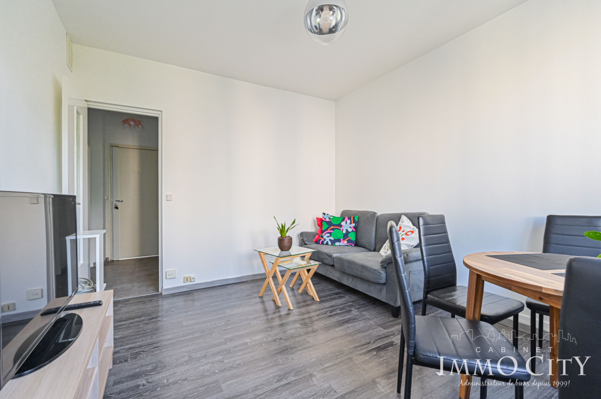Location Appartement meublé 2 pièces - 35.66m² 92240 Malakoff