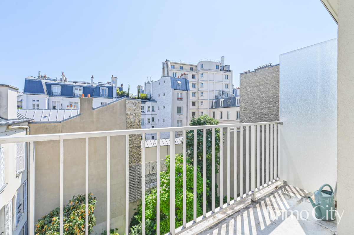 Location Appartement  3 pièces - 89.34m² 75007 Paris