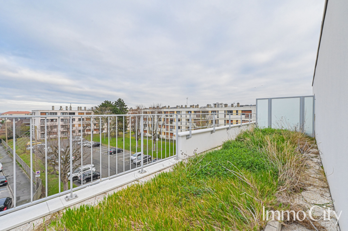 Location Appartement  3 pièces - 59m² 93190 Livry-gargan