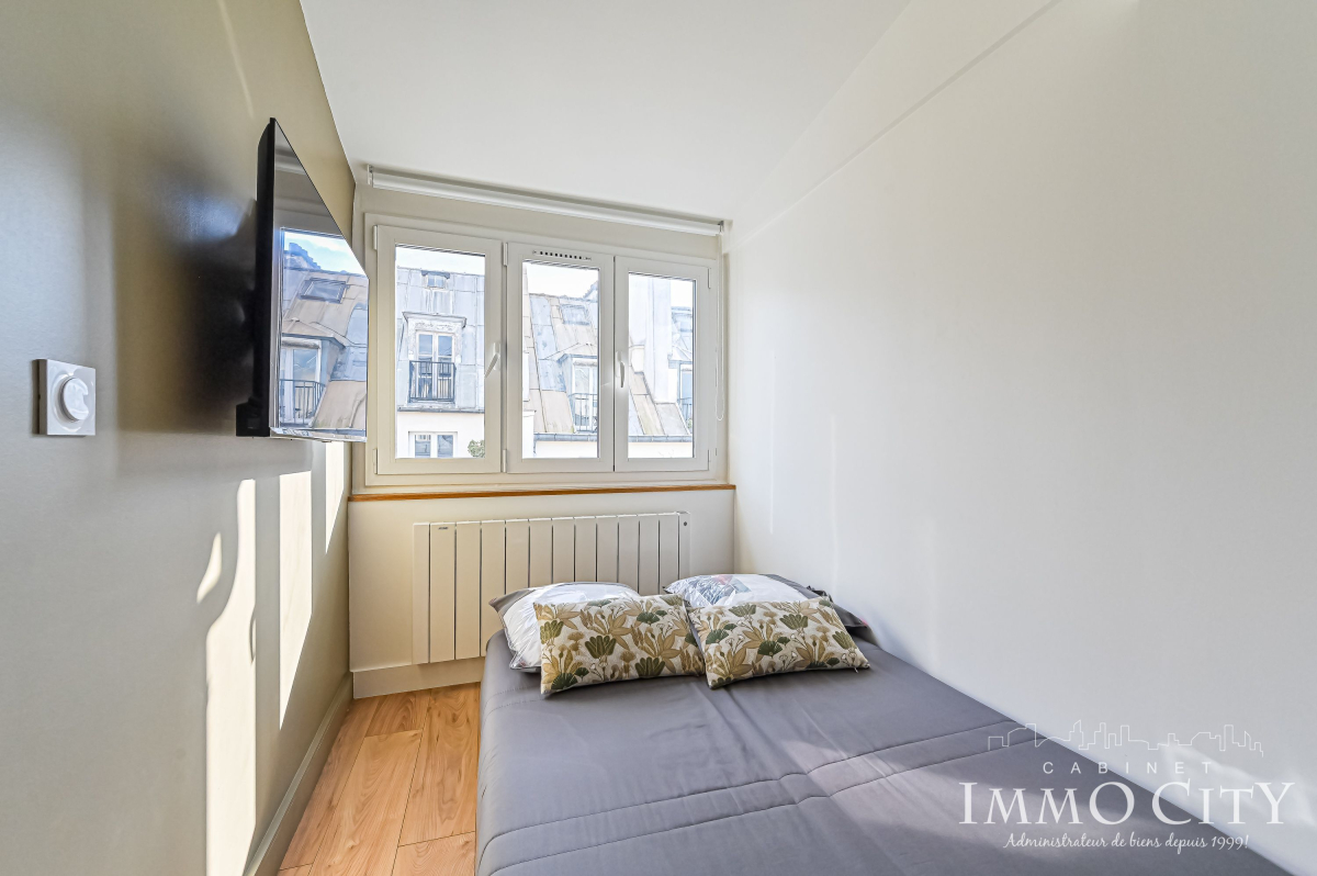 Location Appartement meublé 1 pièce (studio) - 12.7m² 75009 Paris