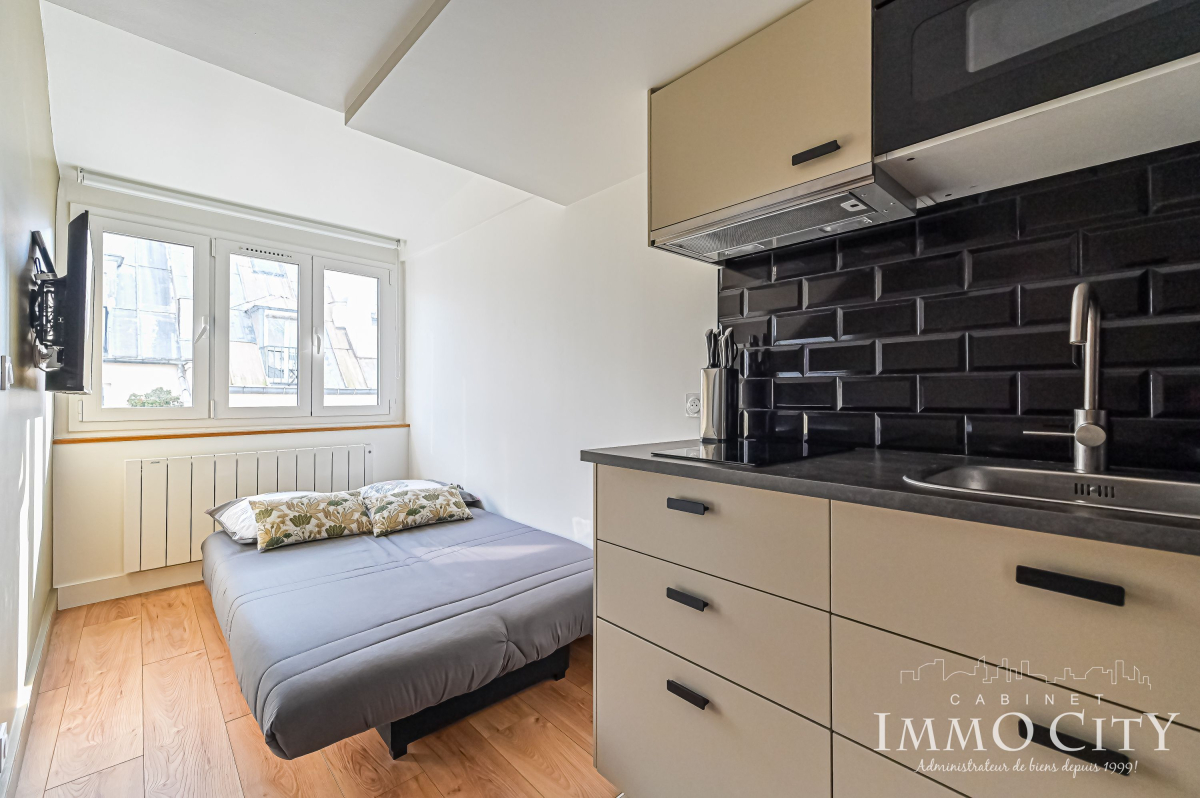 Location Appartement meublé 1 pièce (studio) - 12.7m² 75009 Paris