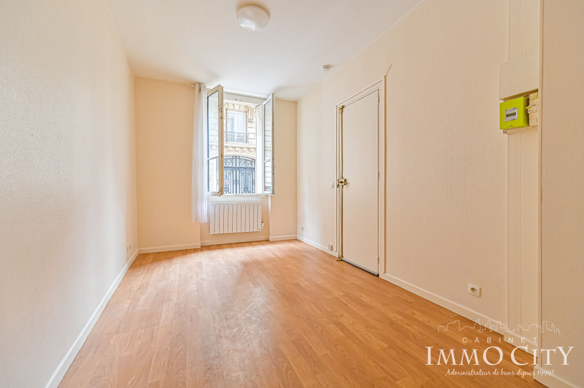 Location Appartement  1 pièce (studio) - 17m² 75014 Paris