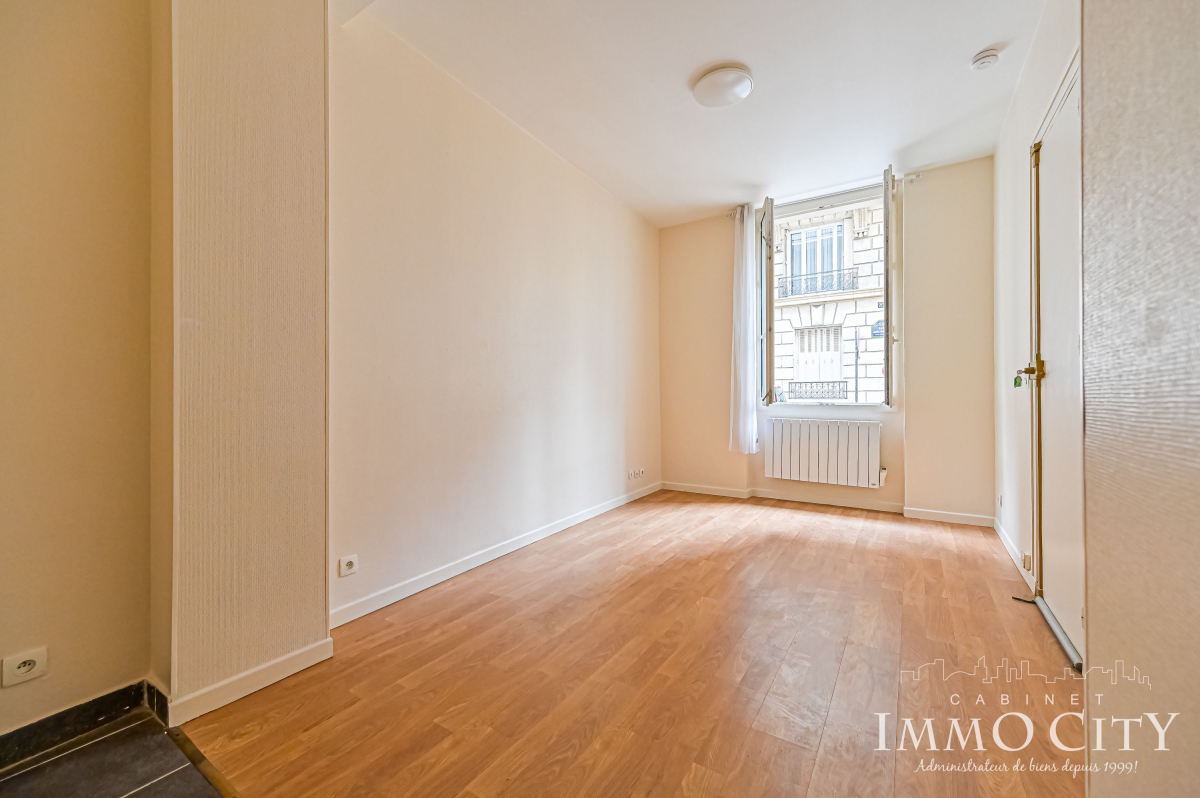 Location Appartement  1 pièce (studio) - 17m² 75014 Paris