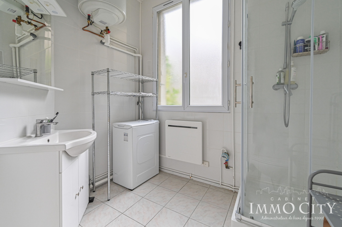 Location Appartement meublé 1 pièce (studio) - 22m² 92110 Clichy