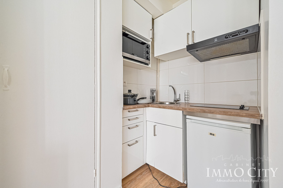 Location Appartement meublé 1 pièce (studio) - 25.4m² 75017 Paris