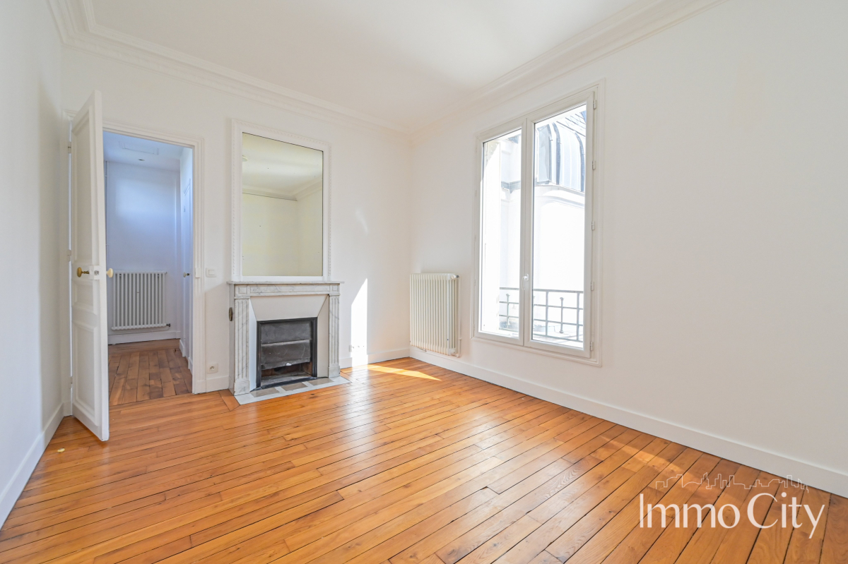 Location Appartement  5 pièces - 147.4m² 75014 Paris