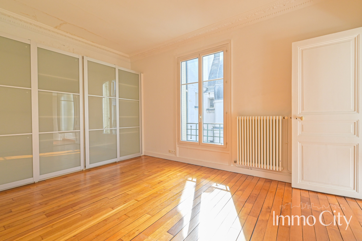 Location Appartement  5 pièces - 147.4m² 75014 Paris