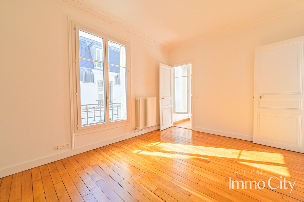 Location Appartement  5 pièces - 147.4m² 75014 Paris