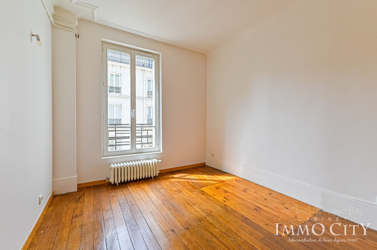 Location Appartement  2 pièces - 37.34m² 75015 Paris