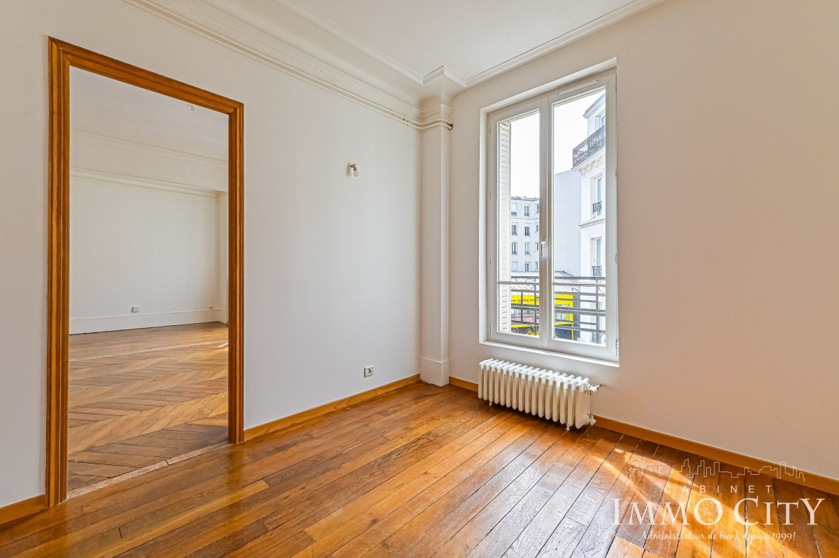 Location Appartement  2 pièces - 37.34m² 75015 Paris