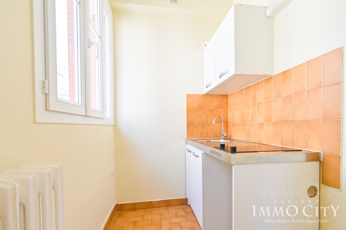 Location Appartement  2 pièces - 30m² 75015 Paris