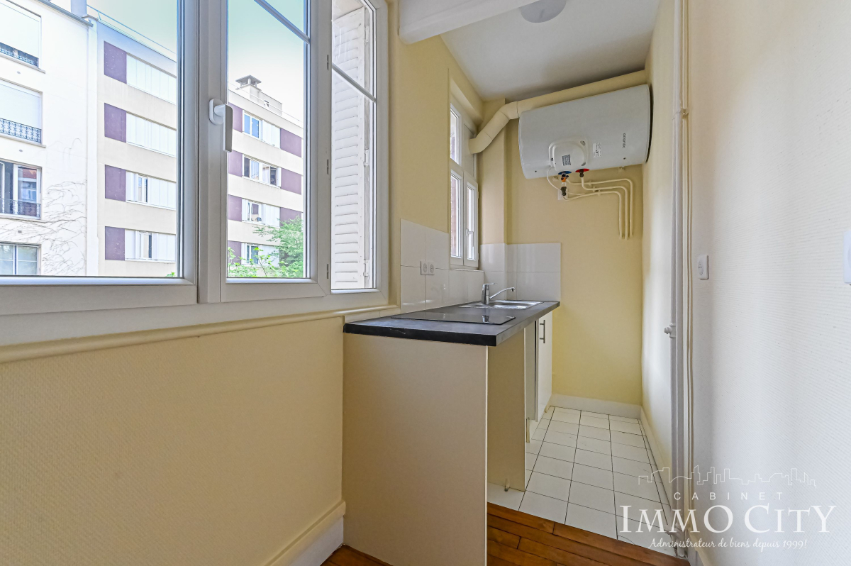 Location Appartement  2 pièces - 30m² 75015 Paris